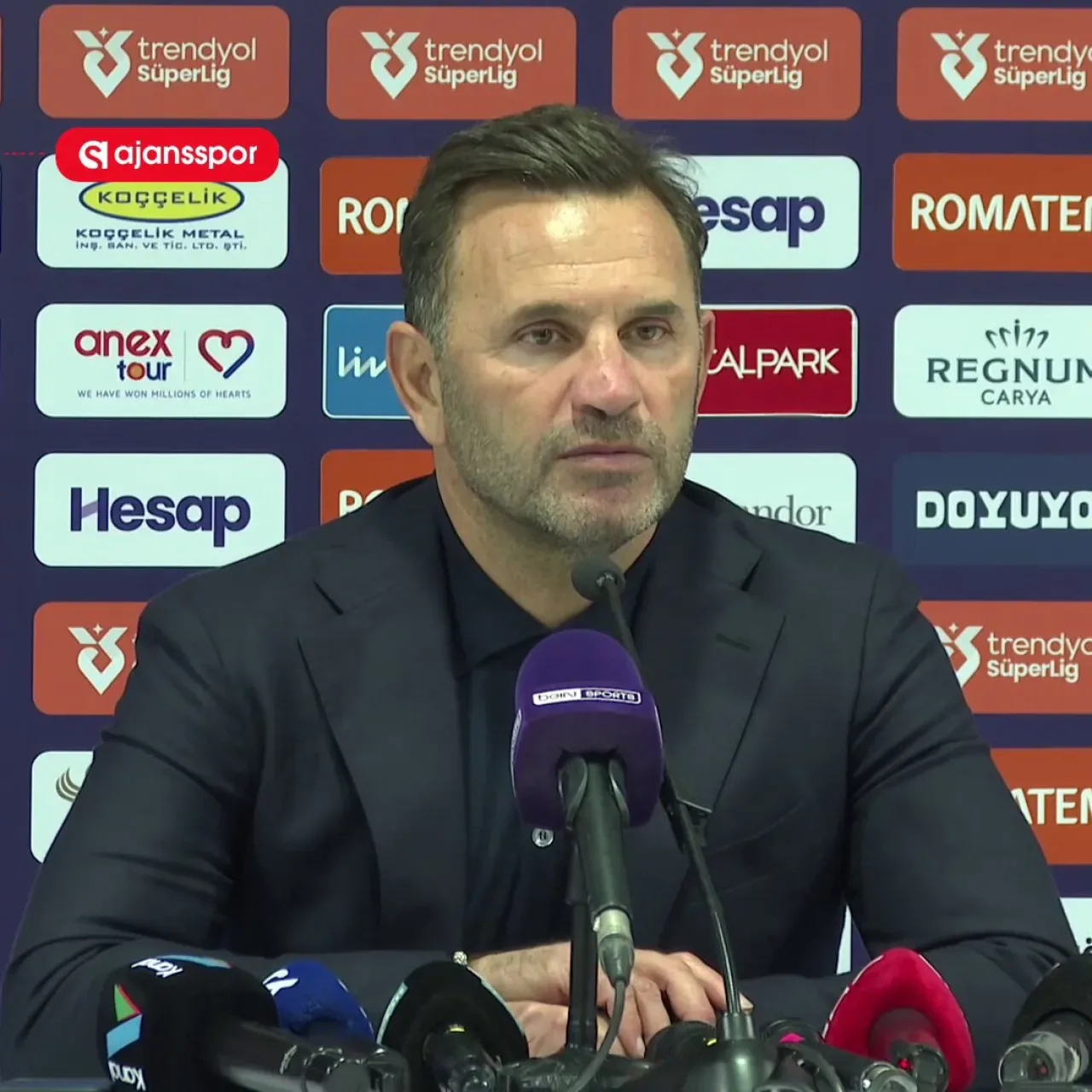 Okan Buruk'tan Trabzonspor ve Fenerbahçe Yorumu: İlk Yarı Lider Bitirme Hedefi Okan Buruk'tan Trabzonspor ve Fenerbahçe Yorumu: İlk Yarı Lider Bitirme Hedefi
