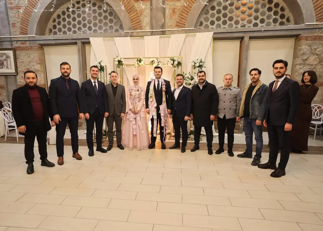 AK Partili Gençlik Kolları, Bekir Enes Arslan'ın Nişan Töreninde AK Partili Gençlik Kolları, Bekir Enes Arslan'ın Nişan Töreninde