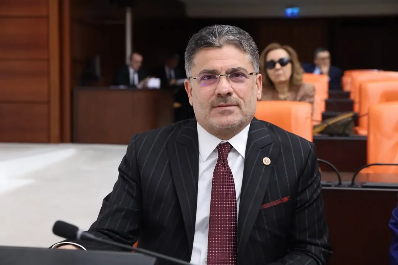 Adana Milletvekili Faruk Aytek'ten Bütçe Açıklaması: Sağlık ve Enerji Bütçeleri Onaylandı Adana Milletvekili Faruk Aytek'ten Bütçe Açıklaması: Sağlık ve Enerji Bütçeleri Onaylandı