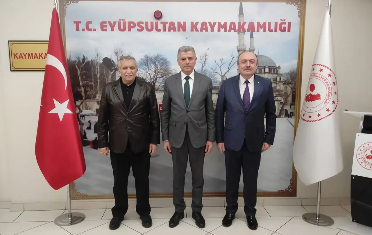 İstanbul Esenyurt Üniversitesi Rektörü'nden Eyüpsultan Kaymakamlığına İş Birliği Ziyareti İstanbul Esenyurt Üniversitesi Rektörü'nden Eyüpsultan Kaymakamlığına İş Birliği Ziyareti