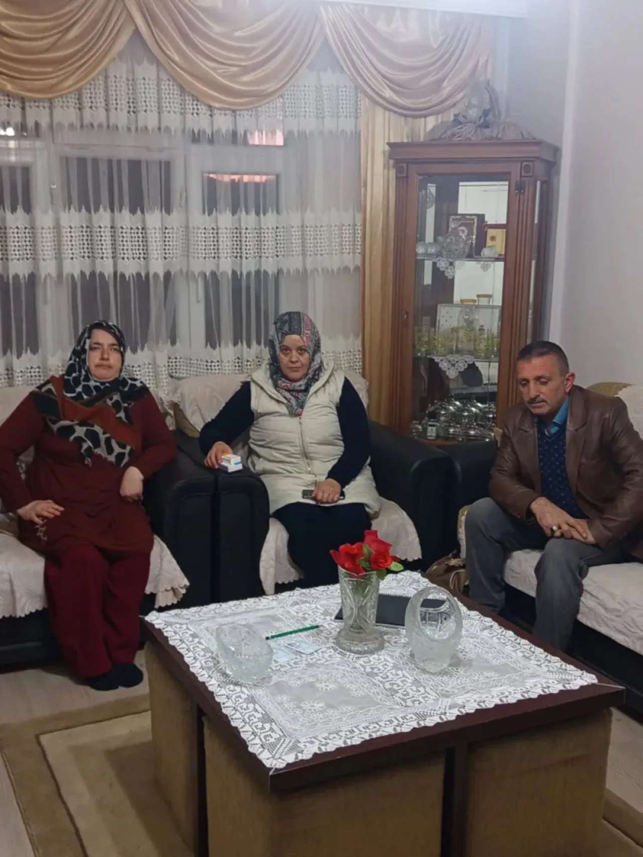AK Parti Sincan'dan Mahalle Ziyaretleri AK Parti Sincan'dan Mahalle Ziyaretleri