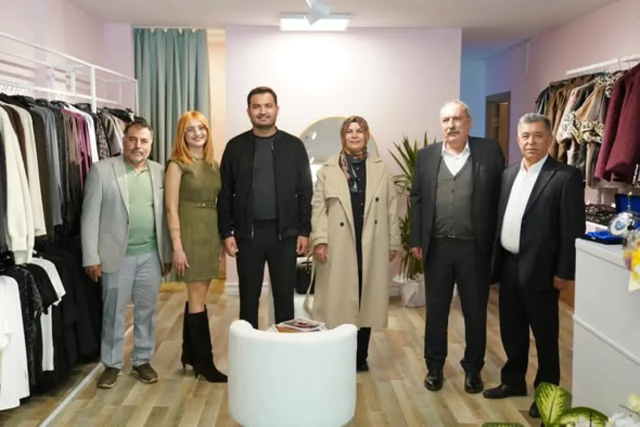 Finike'de Yeni İşletmelerin Açılışı Gerçekleştirildi Finike'de Yeni İşletmelerin Açılışı Gerçekleştirildi