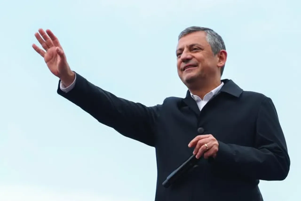 CHP'den Erken Seçim Çağrısı: "Hodri Meydan, Getirin Sandığı" CHP'den Erken Seçim Çağrısı: "Hodri Meydan, Getirin Sandığı"