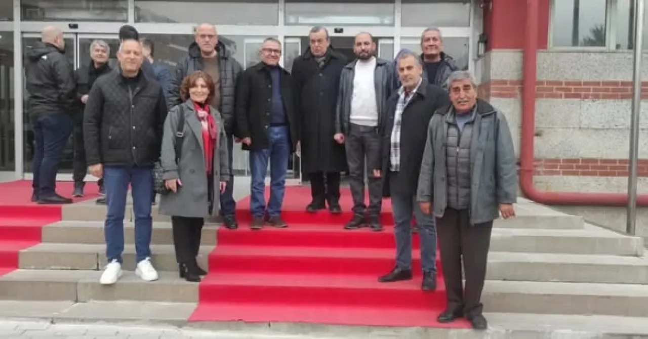 İYİ Parti Keçiören'den Dünya Türk Dili Ailesi Günü Sempozyumu'na Katılım İYİ Parti Keçiören'den Dünya Türk Dili Ailesi Günü Sempozyumu'na Katılım