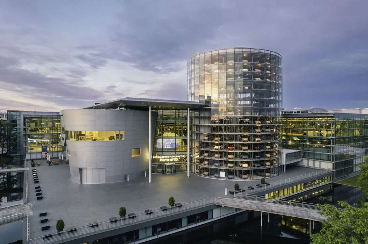 Volkswagen Dresden Fabrikasında Geçici Üretim Duraklatıldı Volkswagen Dresden Fabrikasında Geçici Üretim Duraklatıldı