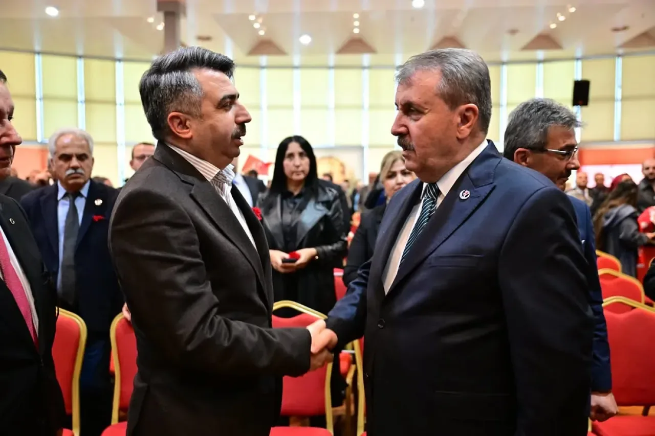 BBP Bursa İl Kongresi, Yıldırım Belediye Başkanı Yılmaz ve Genel Başkan Destici'nin Katılımıyla Gerçekleşti BBP Bursa İl Kongresi, Yıldırım Belediye Başkanı Yılmaz ve Genel Başkan Destici'nin Katılımıyla Gerçekleşti