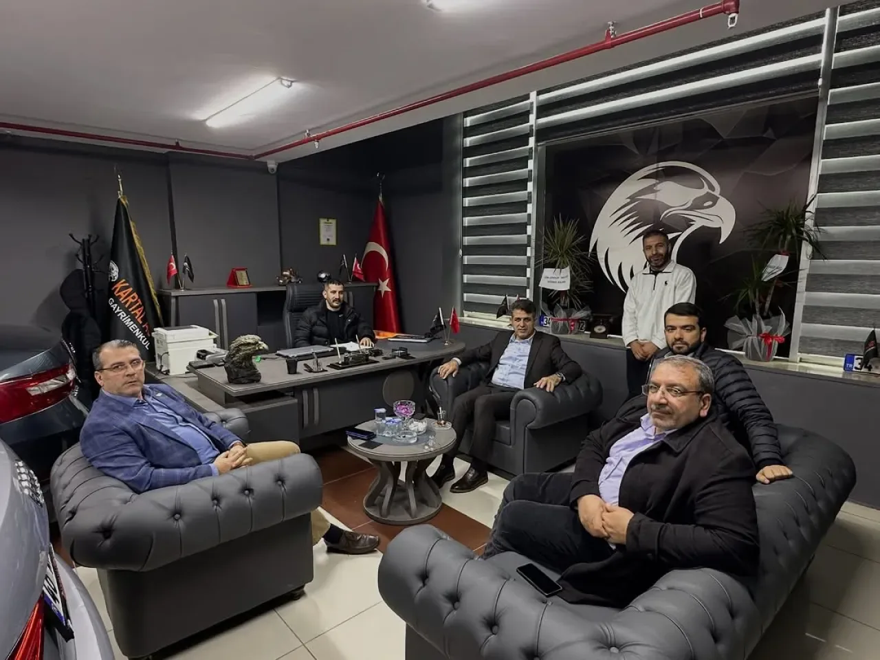 Bağcılar'da Yeni Açılan Esnaf Ofisine Ziyaret Bağcılar'da Yeni Açılan Esnaf Ofisine Ziyaret