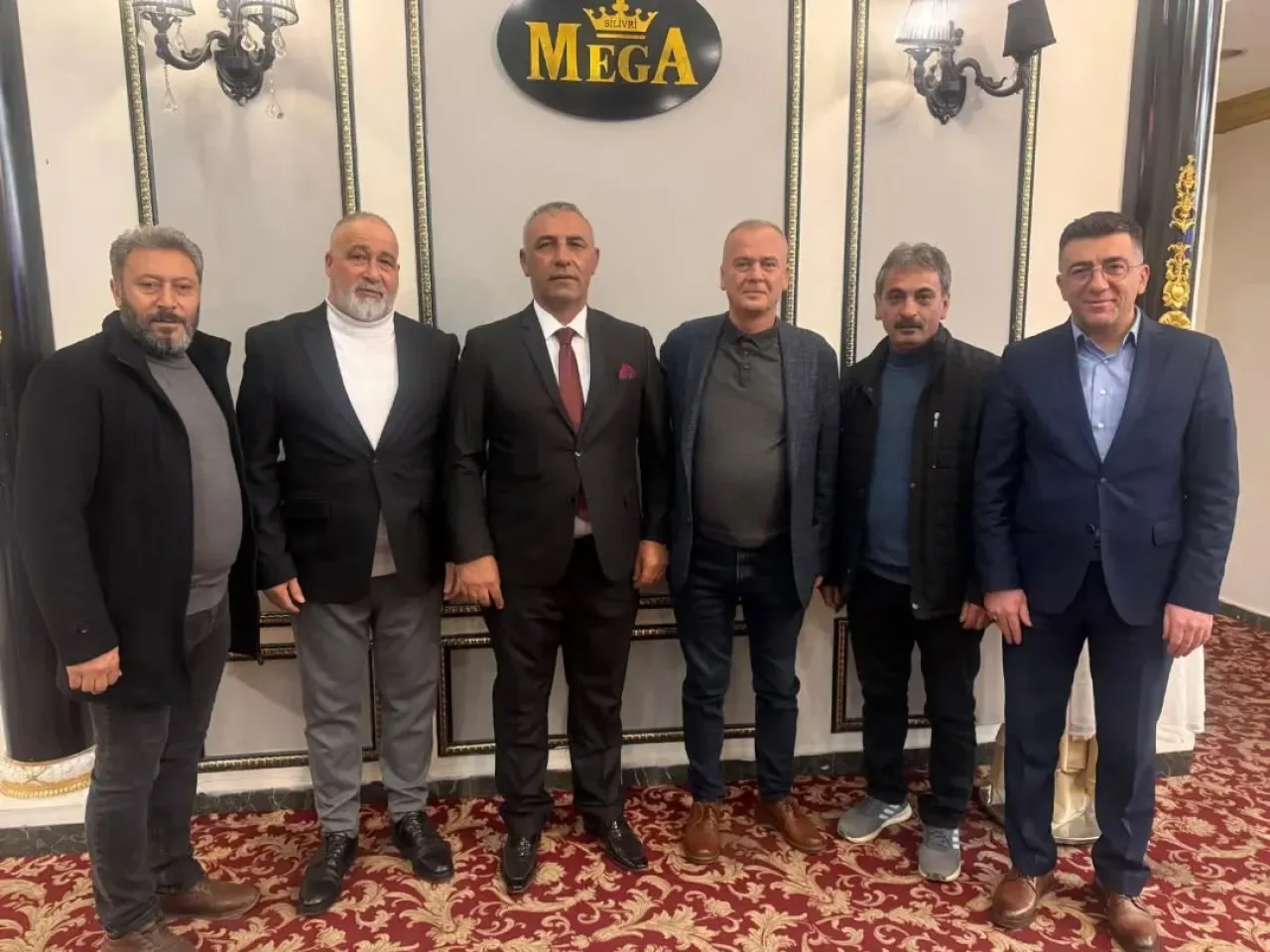 AK Parti Silivri İlçe Yönetimi, Vural Ailesinin Düğün Törenine Katıldı AK Parti Silivri İlçe Yönetimi, Vural Ailesinin Düğün Törenine Katıldı