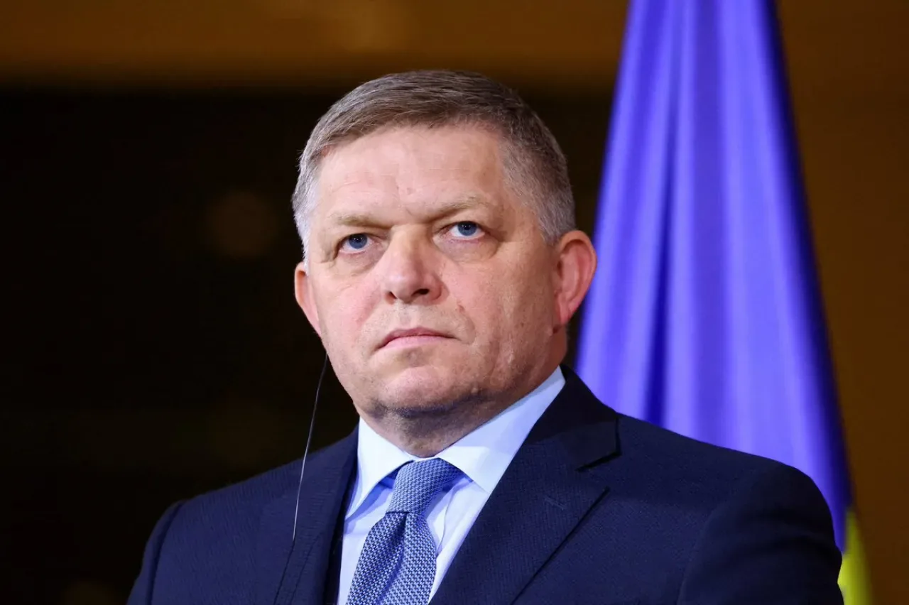 Slovakya Başbakanı Fico, Ukrayna'yı "Kara Delik" Olarak Nitelendirdi Slovakya Başbakanı Fico, Ukrayna'yı "Kara Delik" Olarak Nitelendirdi