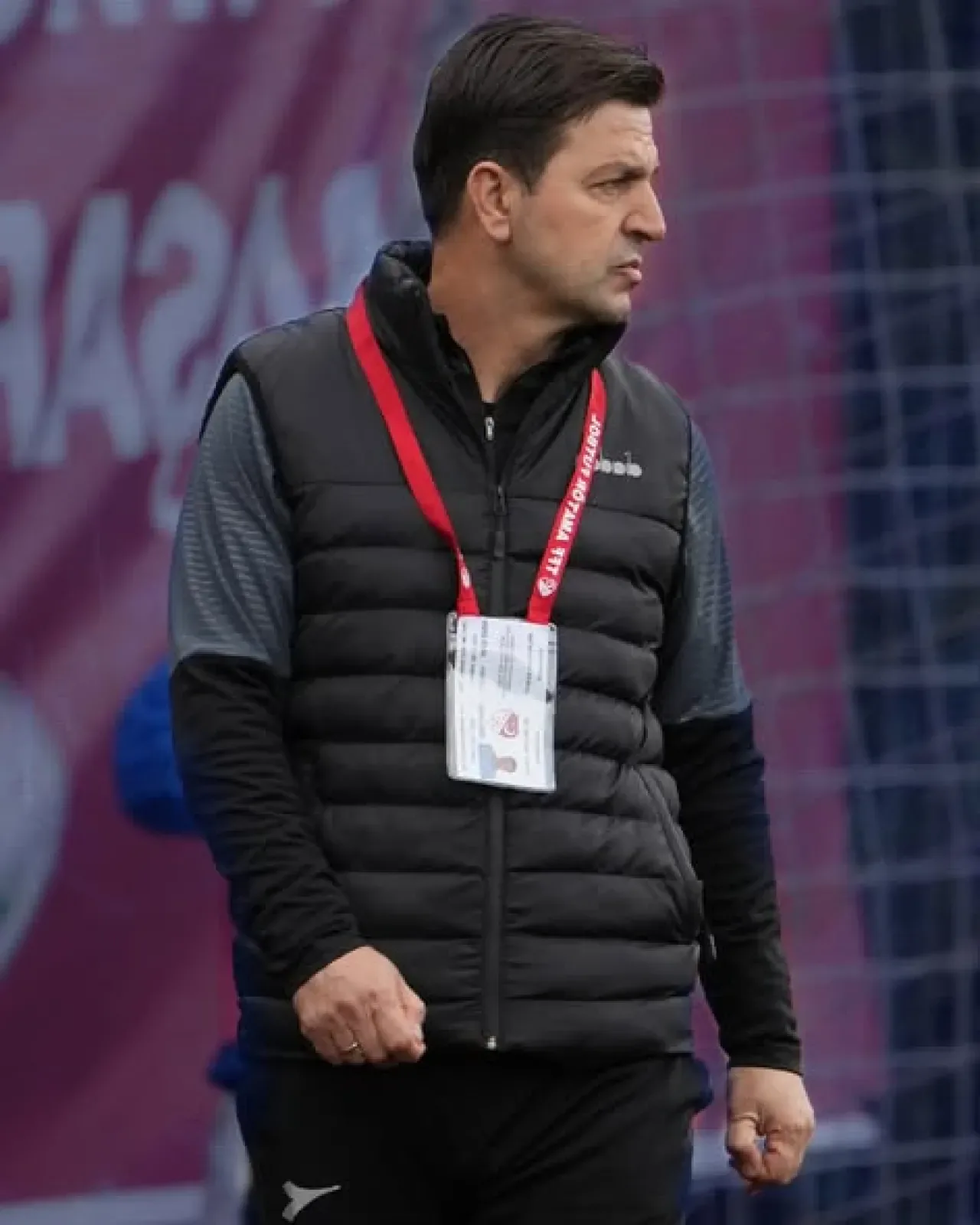 İzmirspor Teknik Direktörü Levent Bayraktar'dan Kuşadasıspor Maçı Açıklamaları İzmirspor Teknik Direktörü Levent Bayraktar'dan Kuşadasıspor Maçı Açıklamaları