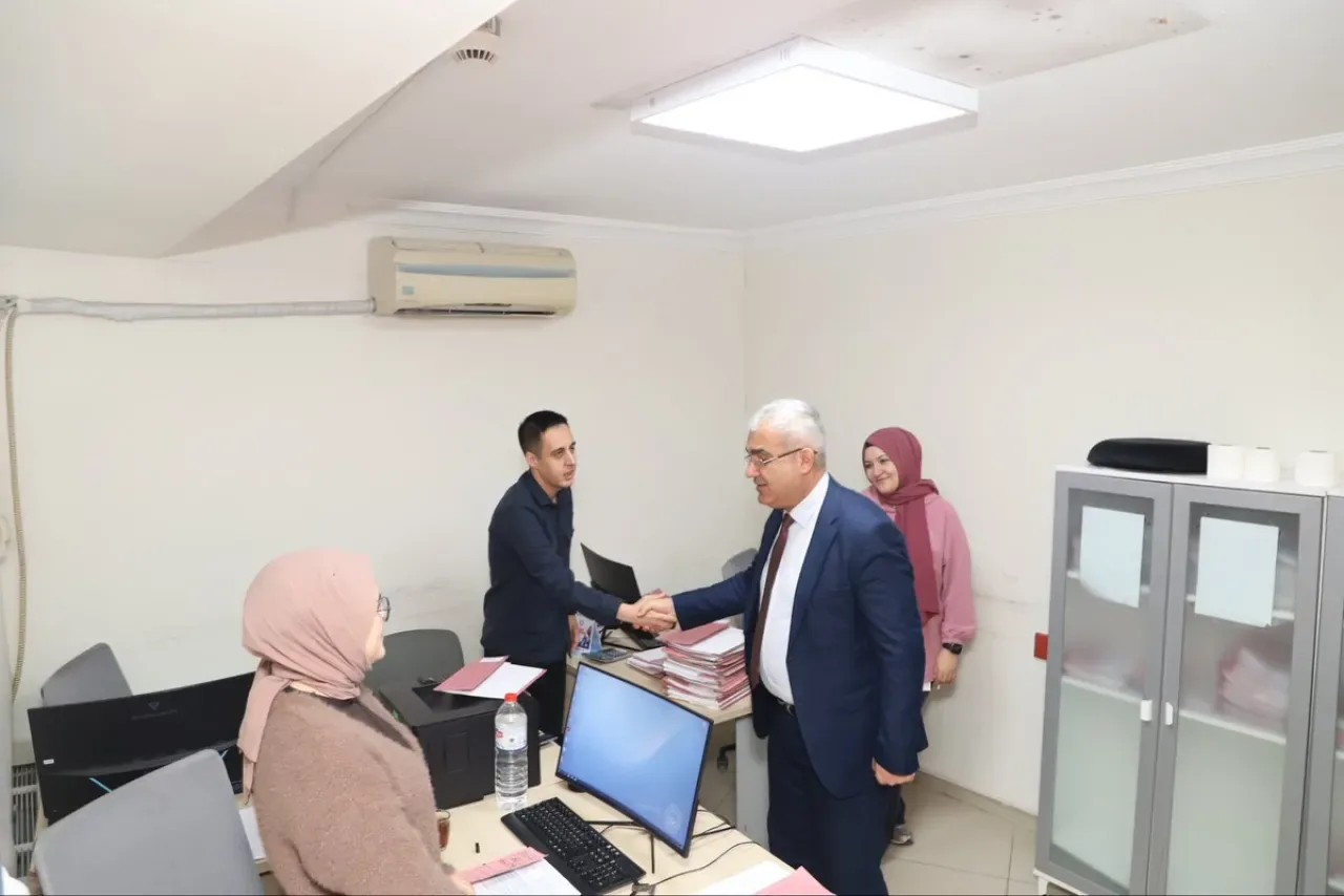 Adana'da Sosyal Hizmet Merkezi Ziyareti: Güçlü Hizmet, Güçlü Toplum Adana'da Sosyal Hizmet Merkezi Ziyareti: Güçlü Hizmet, Güçlü Toplum