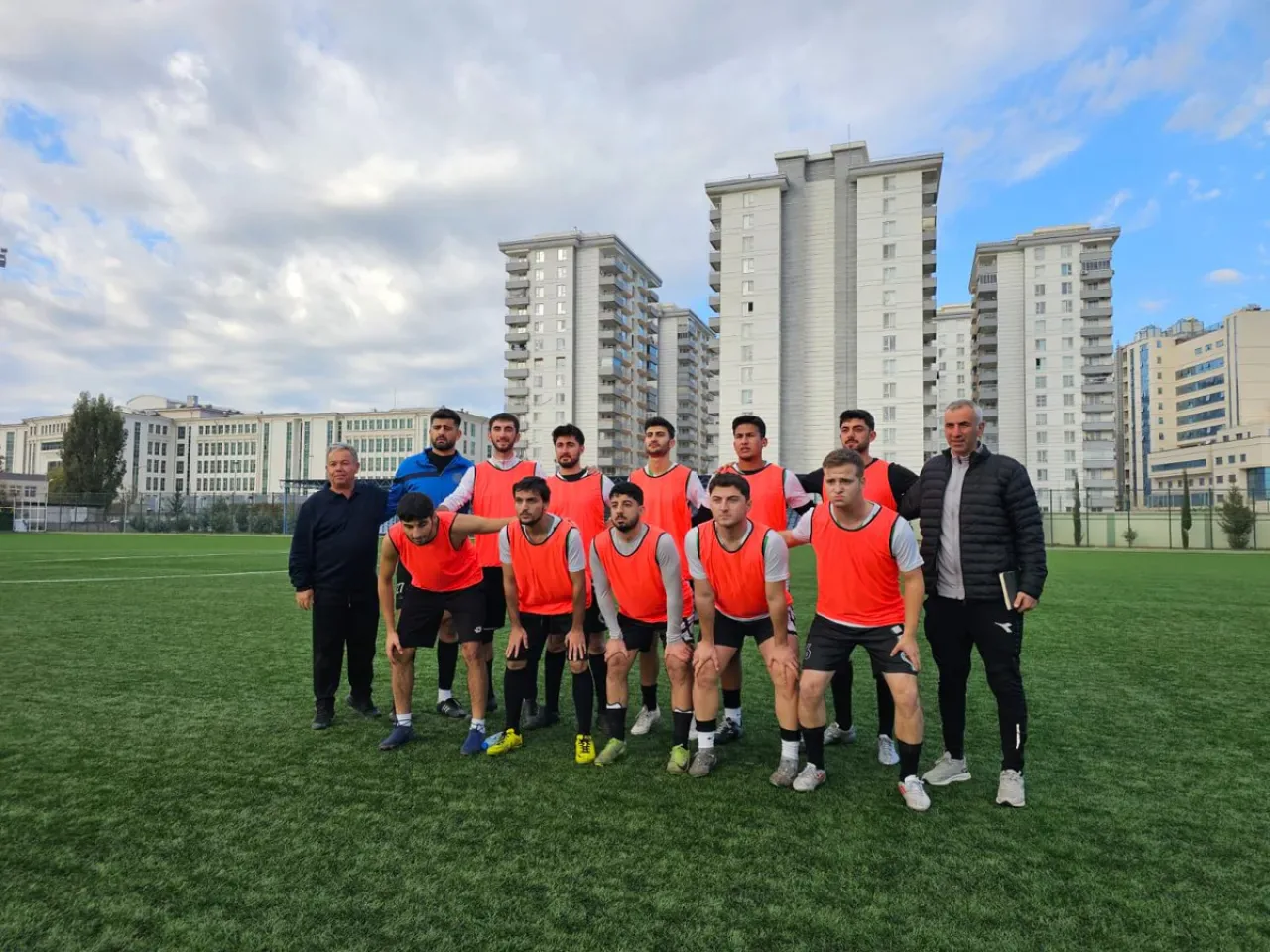 Adana'da Yurtlar Arası Futbol Turnuvası Heyecanı Başladı Adana'da Yurtlar Arası Futbol Turnuvası Heyecanı Başladı