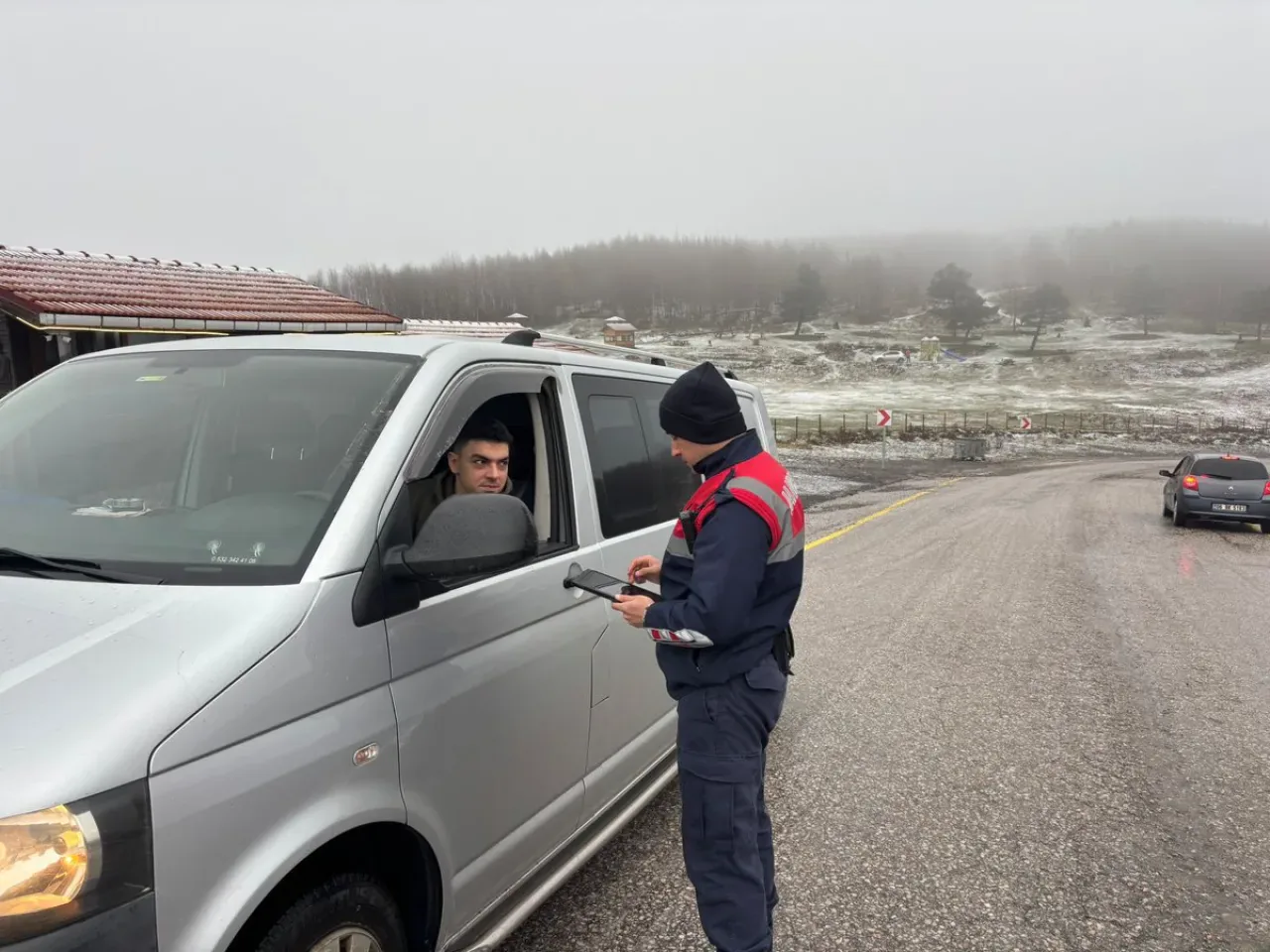 Kartepe'de Kış Lastiği Denetimleri Sıklaştırıldı Kartepe'de Kış Lastiği Denetimleri Sıklaştırıldı