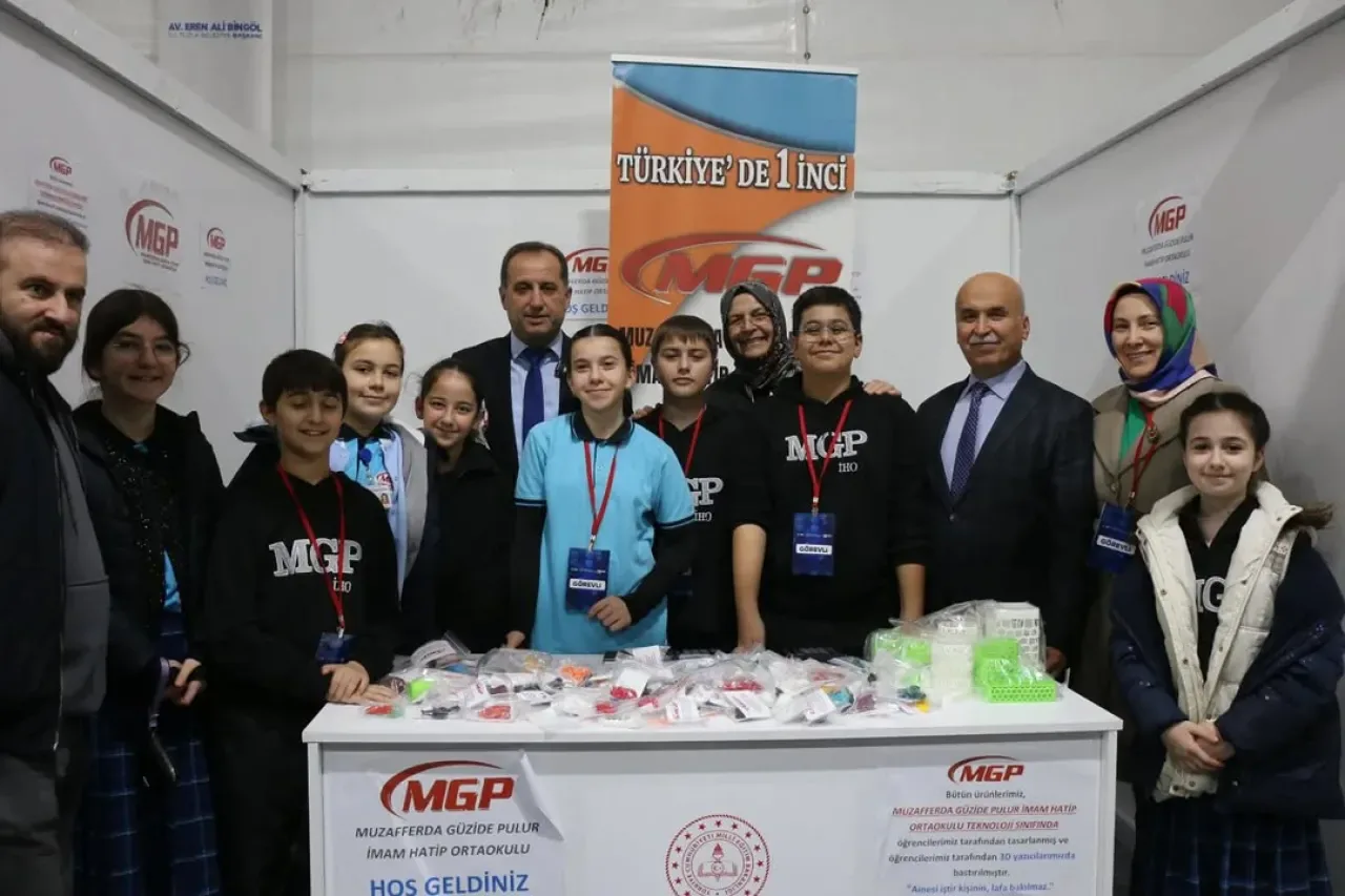 Tuzla'da Eğitim Kurumları: İlçe Milli Eğitim Müdürlüğüne Bağlı Okulların Listesi Tuzla'da Eğitim Kurumları: İlçe Milli Eğitim Müdürlüğüne Bağlı Okulların Listesi