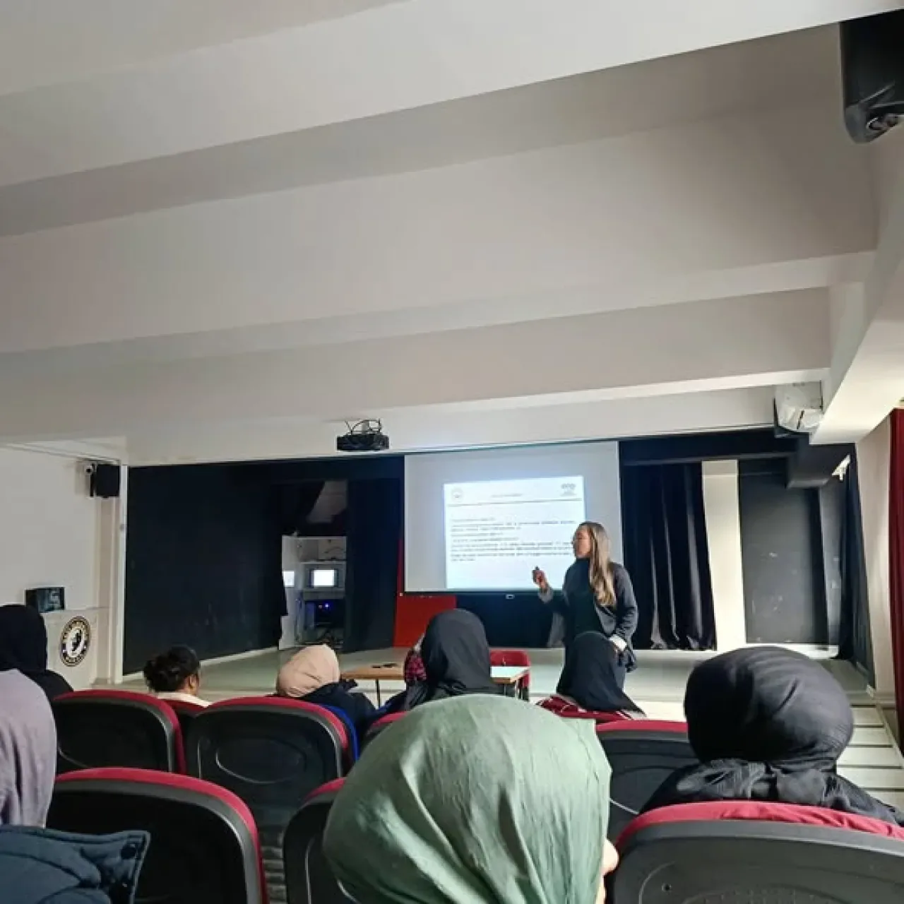 Bursa'da Ailelere Yönelik Bilinçli Medya Kullanımı ve Kumar Bağımlılığı Eğitimleri Bursa'da Ailelere Yönelik Bilinçli Medya Kullanımı ve Kumar Bağımlılığı Eğitimleri