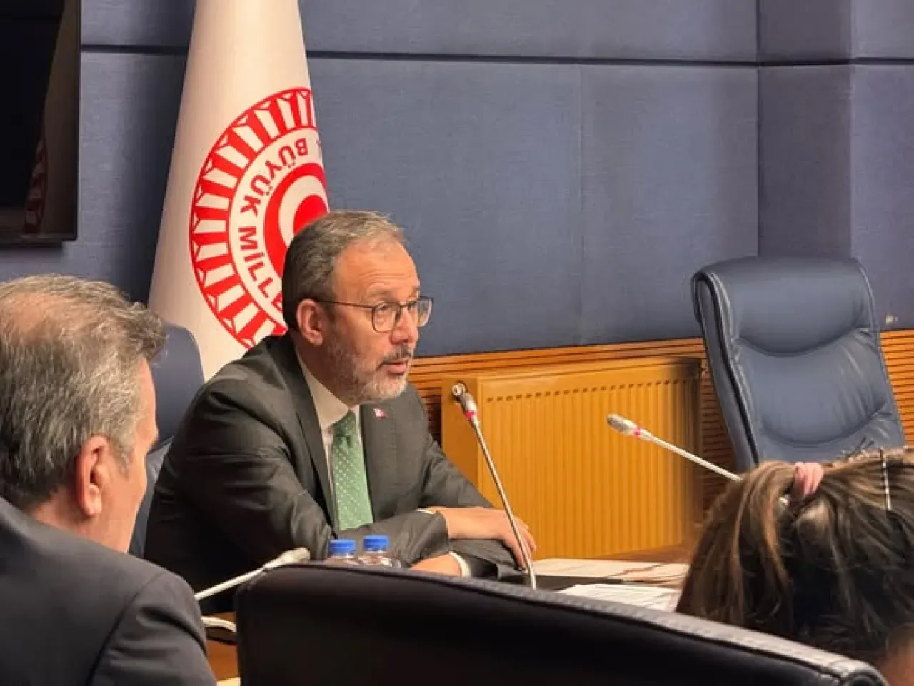AK Partili Mehmet Kasapoğlu, Üniversitelerde Engelli Öğrencilerin Sorunlarını Masaya Yatırdı AK Partili Mehmet Kasapoğlu, Üniversitelerde Engelli Öğrencilerin Sorunlarını Masaya Yatırdı