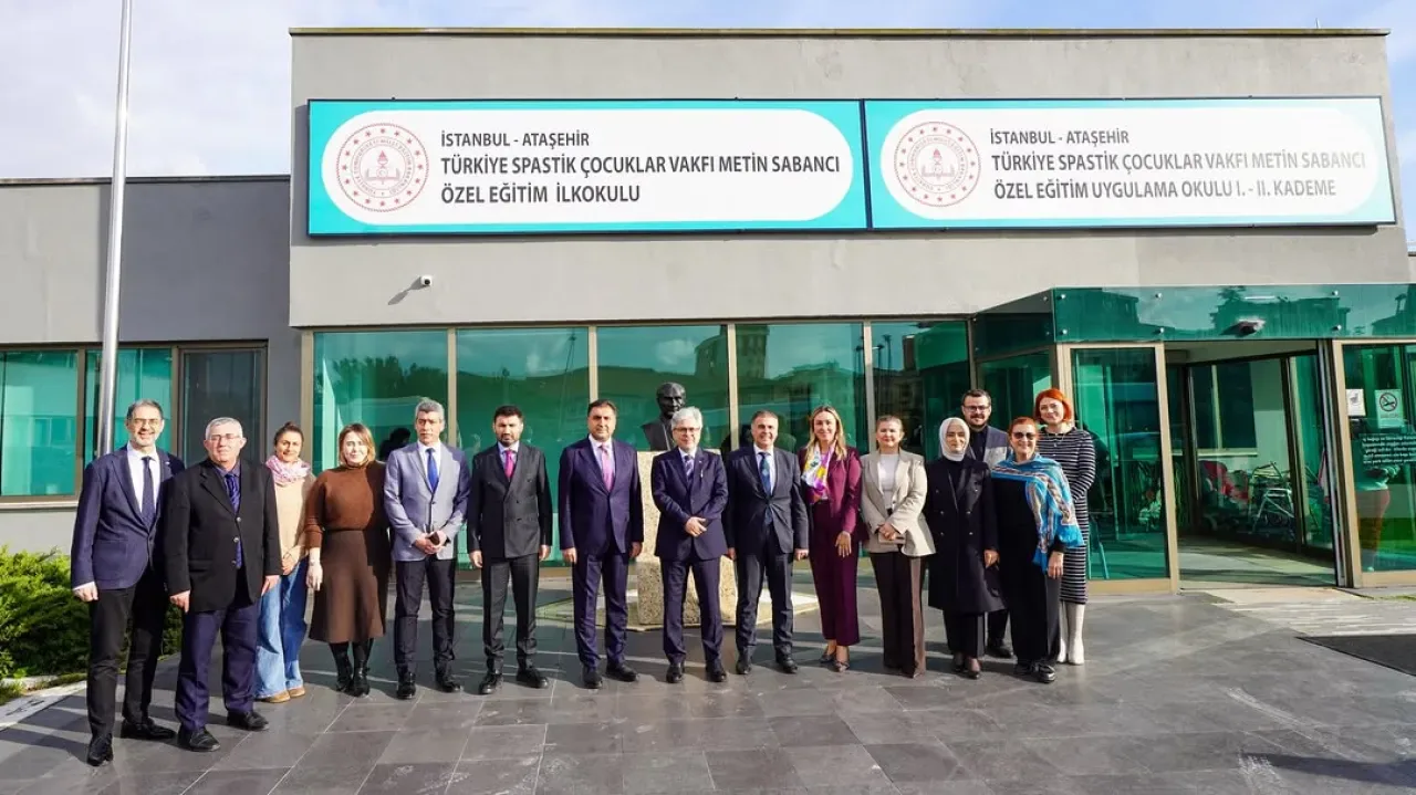 Ataşehir'de Özel Eğitim Okulu Ziyareti: Bakan Yardımcısı Yelkenci ve İl Müdürü Yentür, Öğrencilerle Buluştu Ataşehir'de Özel Eğitim Okulu Ziyareti: Bakan Yardımcısı Yelkenci ve İl Müdürü Yentür, Öğrencilerle Buluştu