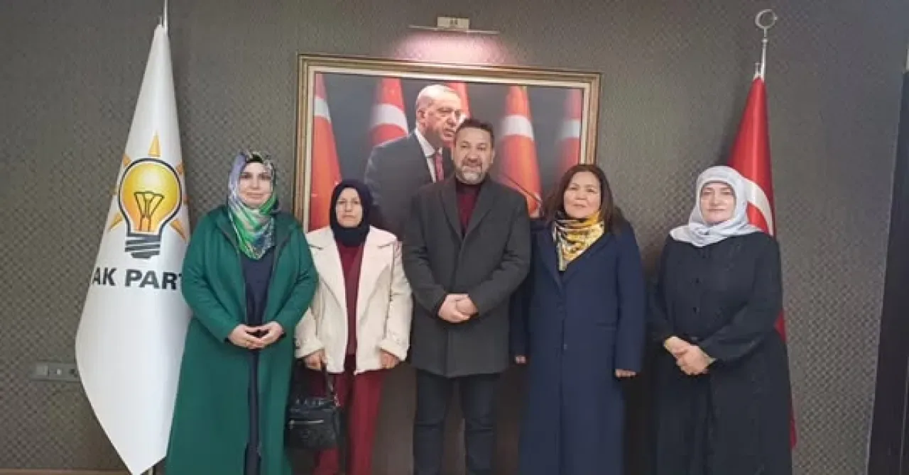 AK Parti Keçiören Teşkilatı, Dünya Türk Dili Ailesi Günü Programı'na Katıldı AK Parti Keçiören Teşkilatı, Dünya Türk Dili Ailesi Günü Programı'na Katıldı
