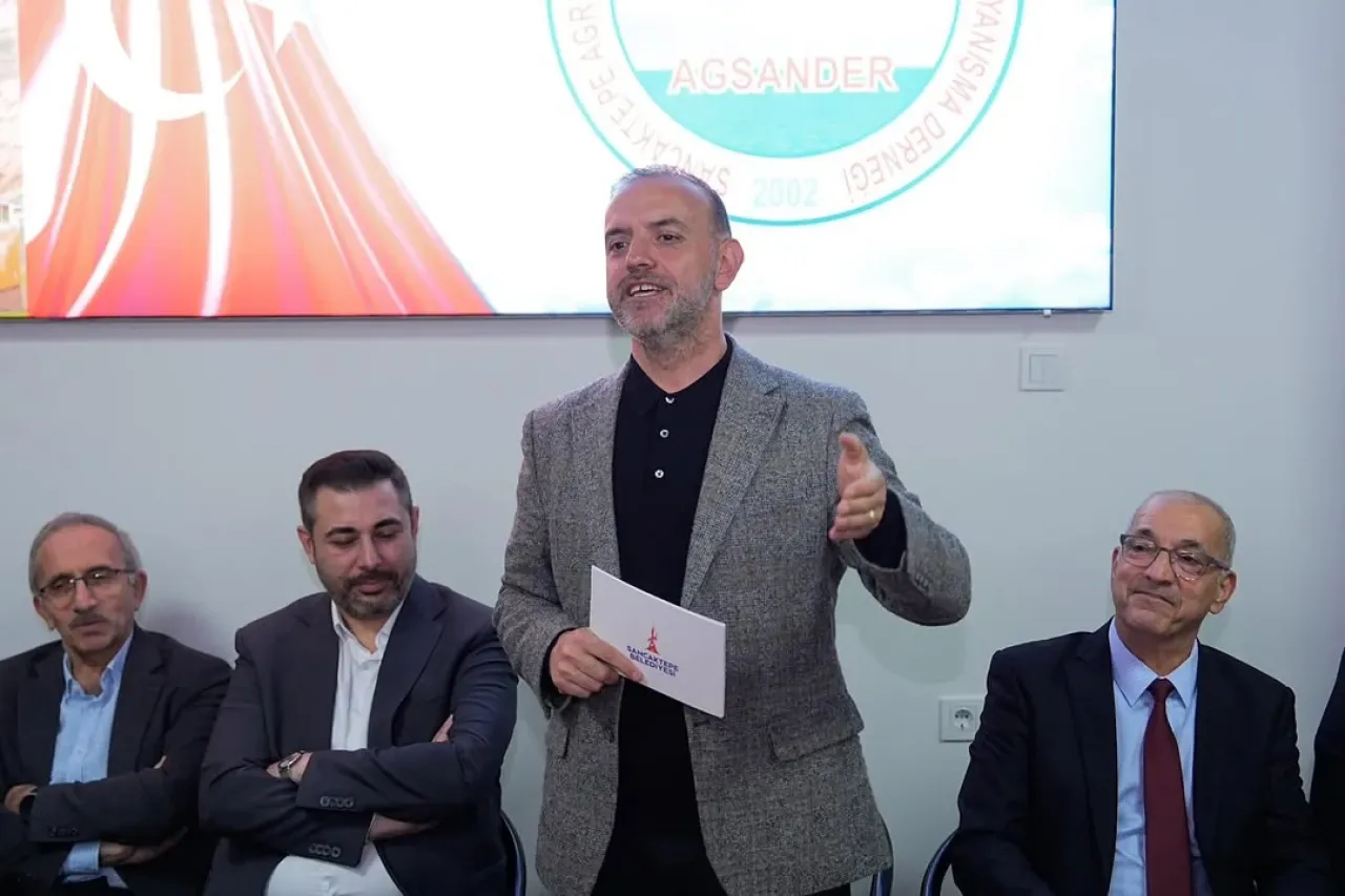 Sancaktepe Belediye Başkanı Alper Yeğin, Ağrılı Dernek Üyeleri ile Buluştu Sancaktepe Belediye Başkanı Alper Yeğin, Ağrılı Dernek Üyeleri ile Buluştu