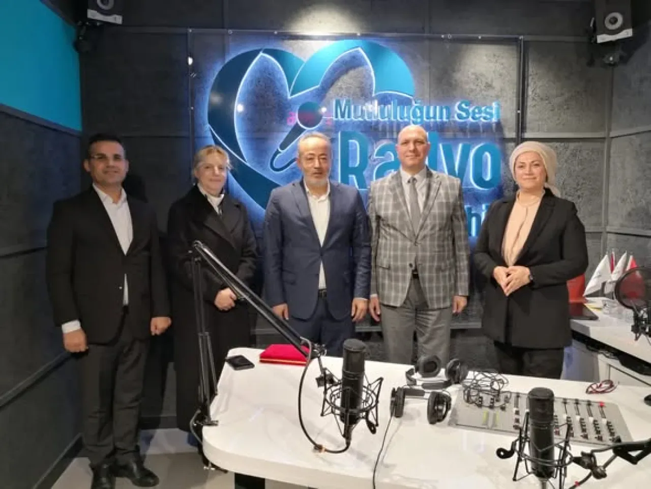 Aile ve Eğitim Birliği, Toplumun Temel Taşı Olarak Ele Alındı Aile ve Eğitim Birliği, Toplumun Temel Taşı Olarak Ele Alındı