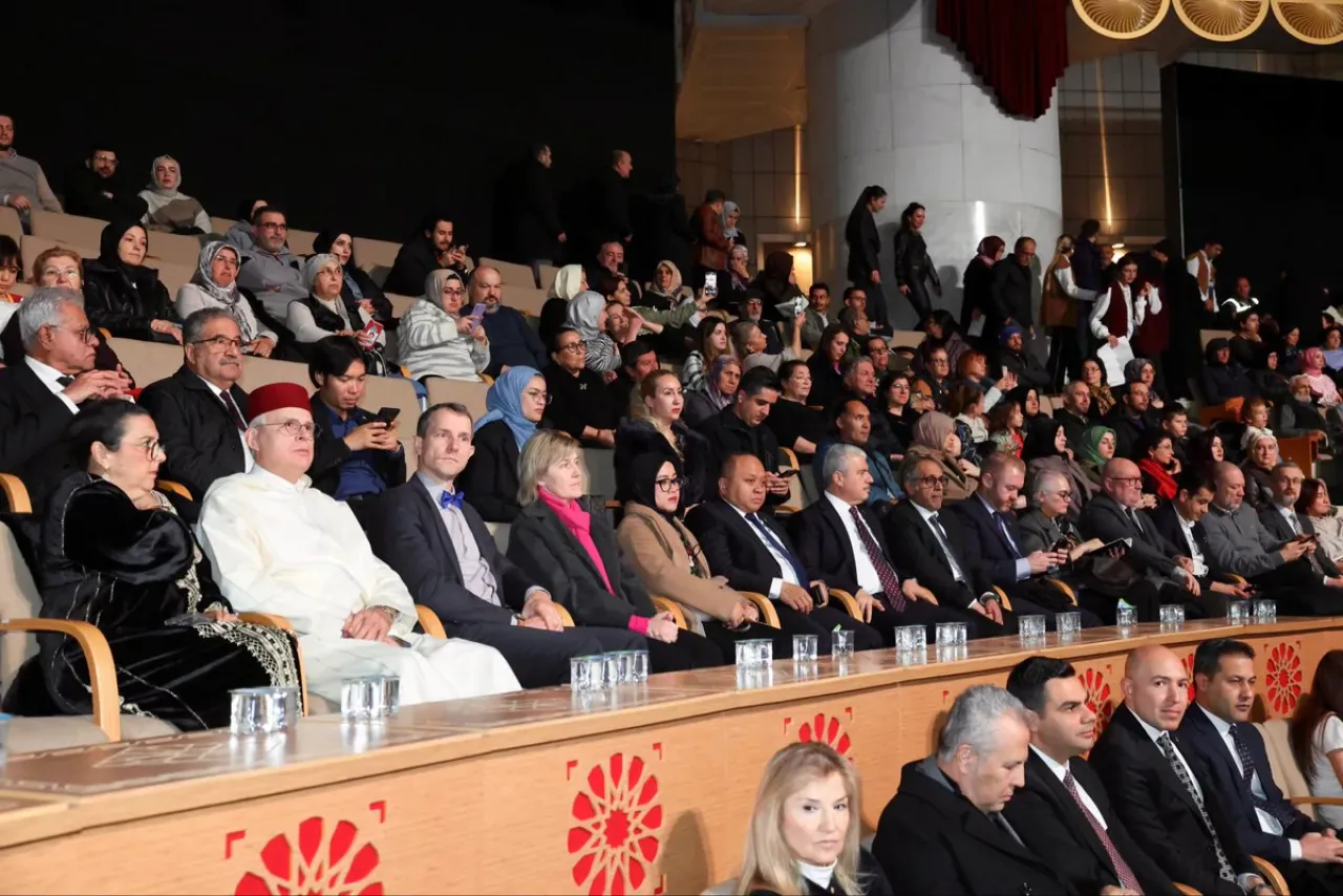 Konya'da Şeb-i Arus Törenlerine Uluslararası Diplomatik Katılım Konya'da Şeb-i Arus Törenlerine Uluslararası Diplomatik Katılım