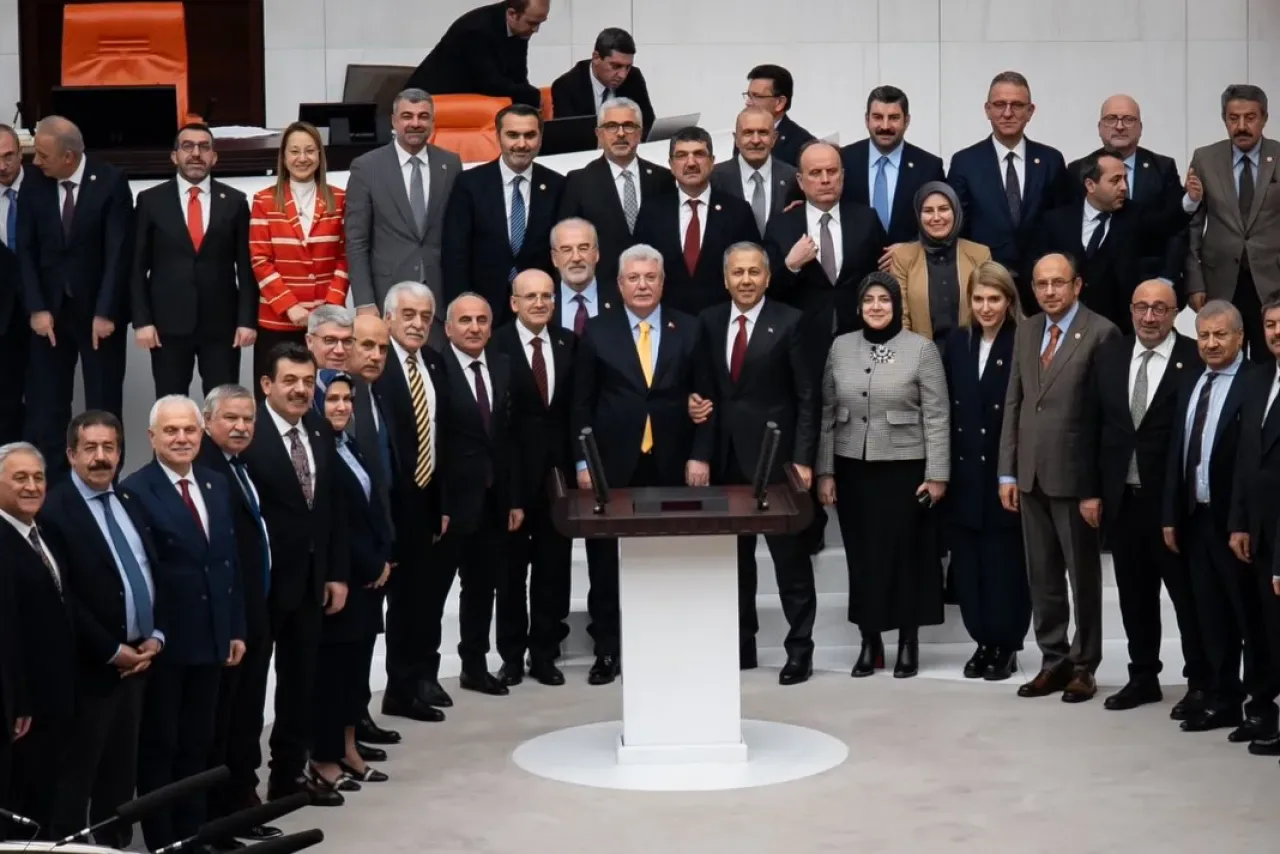 2026 Yılı Bütçesi Görüşmelerinde İçişleri ve Hazine Bakanlığı Bütçeleri Onaylandı 2026 Yılı Bütçesi Görüşmelerinde İçişleri ve Hazine Bakanlığı Bütçeleri Onaylandı