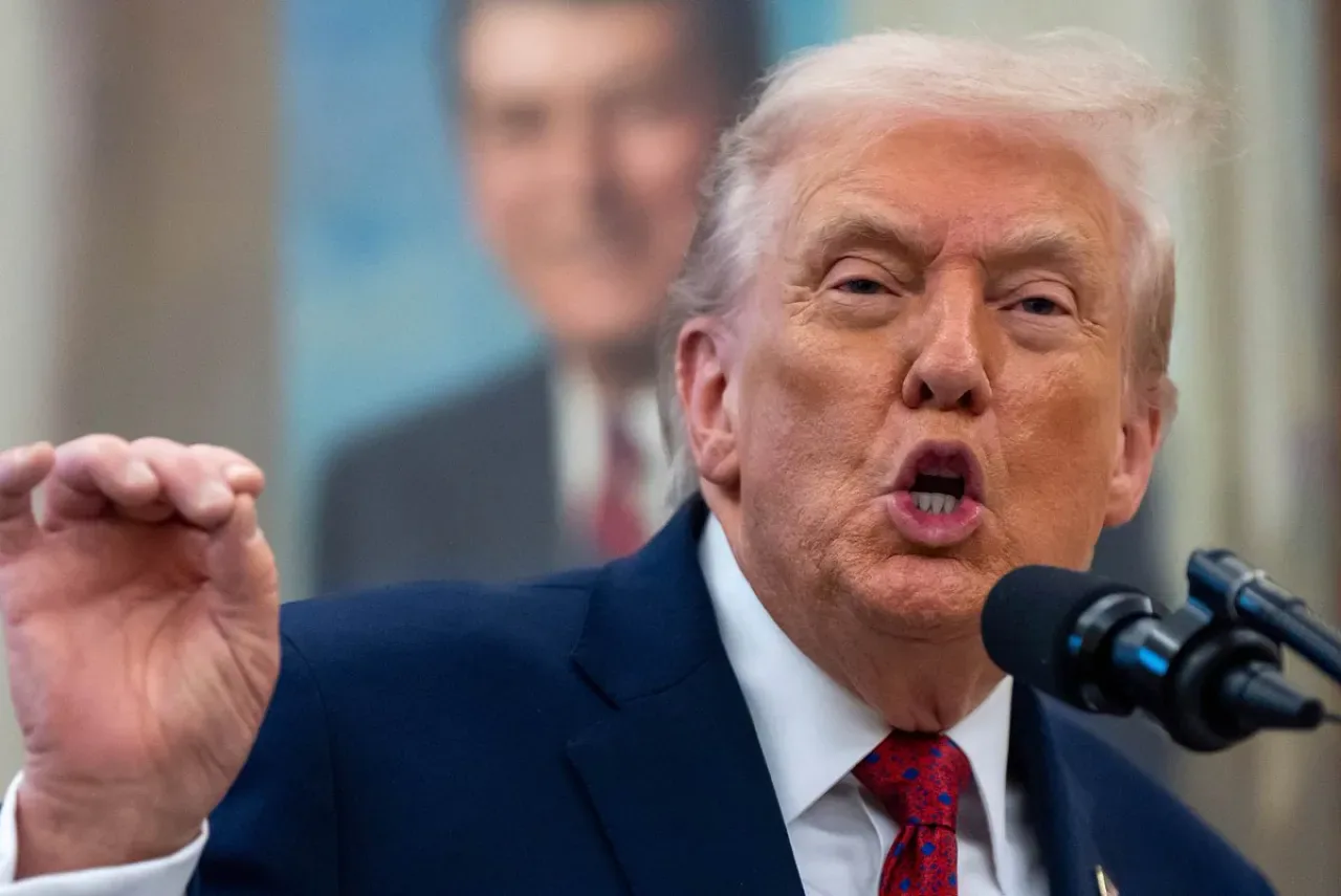 Donald Trump BBC'ye Karşı 10 Milyar Dolarlık Tazminat Davası Açtı Donald Trump BBC'ye Karşı 10 Milyar Dolarlık Tazminat Davası Açtı