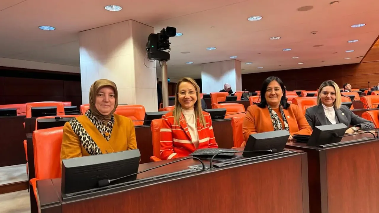 Bursa Milletvekili Durmaz, İçişleri ve Hazine ve Maliye Bakanlıkları 2026 Bütçelerinin Kabul Edildiğini Açıkladı Bursa Milletvekili Durmaz, İçişleri ve Hazine ve Maliye Bakanlıkları 2026 Bütçelerinin Kabul Edildiğini Açıkladı