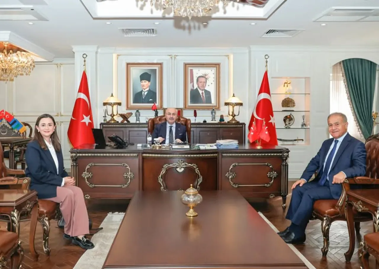 Adana Valisi Köşger, Hilton Hotel Yöneticilerini Kabul Etti Adana Valisi Köşger, Hilton Hotel Yöneticilerini Kabul Etti