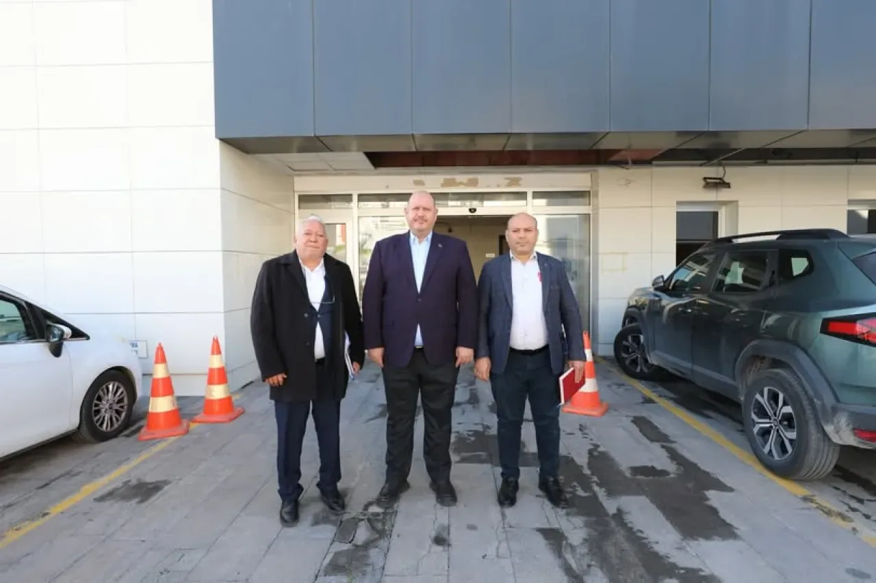 Menderes Belediyesi, İZSU ile İlçenin Altyapı Gelişimi İçin Görüştü Menderes Belediyesi, İZSU ile İlçenin Altyapı Gelişimi İçin Görüştü