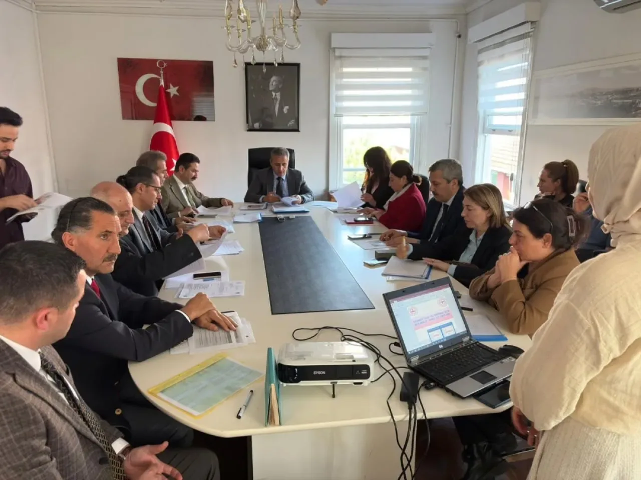 Kadıköy'de Bağımlılıkla Mücadele için Koordinasyon Toplantısı Yapıldı Kadıköy'de Bağımlılıkla Mücadele için Koordinasyon Toplantısı Yapıldı
