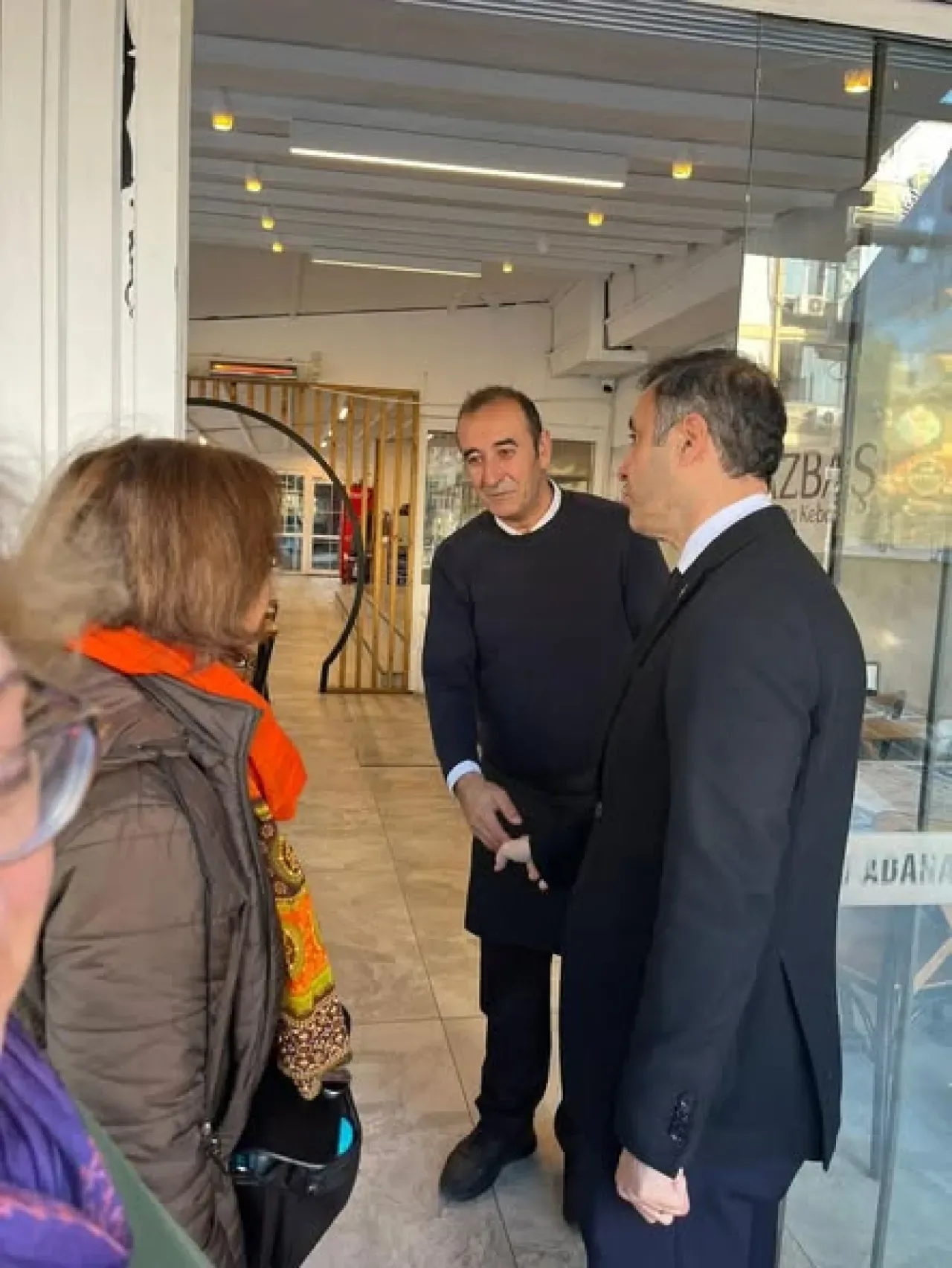 CHP Beşiktaş İlçe Başkanı Mehmet Arslan, Konaklar Mahallesi'nde Esnaf Ziyaretleri Gerçekleştirdi CHP Beşiktaş İlçe Başkanı Mehmet Arslan, Konaklar Mahallesi'nde Esnaf Ziyaretleri Gerçekleştirdi