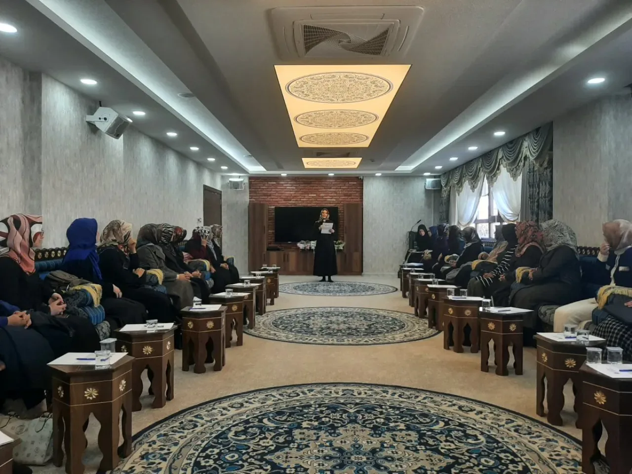 Konya Müftülüğü "Mum Dibine Işıtır" Projesiyle Aile İçi İletişimi Güçlendiriyor Konya Müftülüğü "Mum Dibine Işıtır" Projesiyle Aile İçi İletişimi Güçlendiriyor