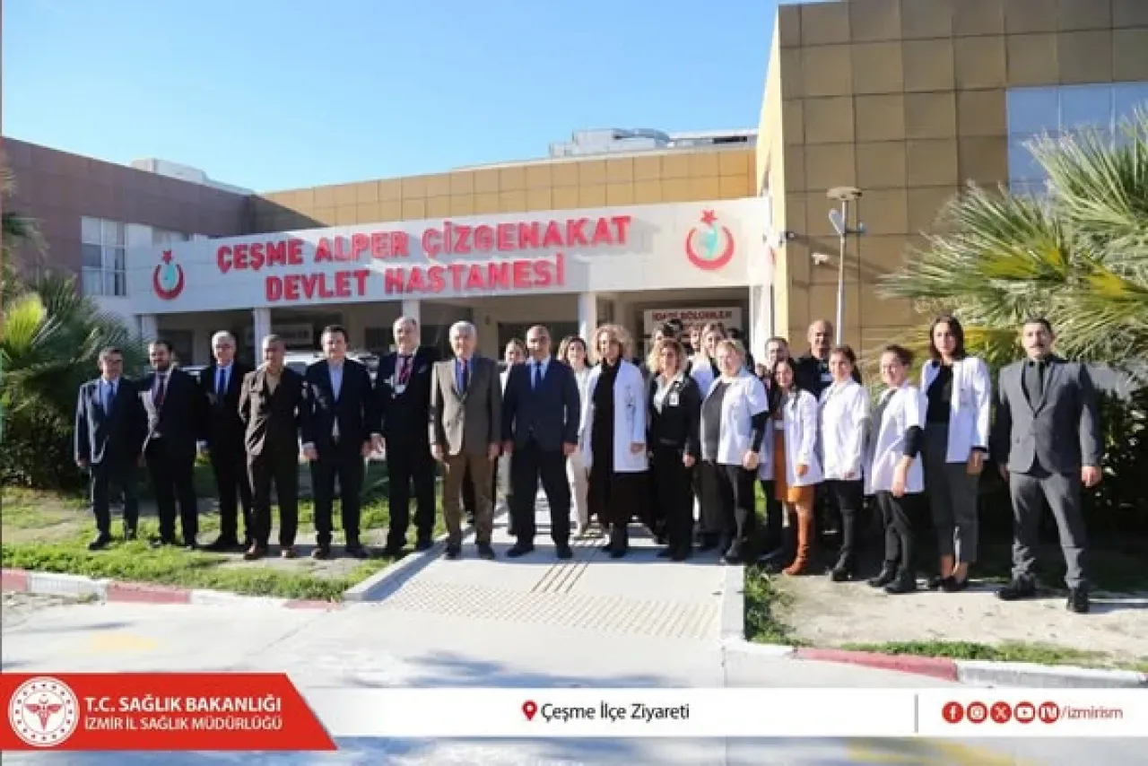 İzmir İl Sağlık Müdürü Çeşme'de Sağlık Hizmetlerini Yerinde İnceledi İzmir İl Sağlık Müdürü Çeşme'de Sağlık Hizmetlerini Yerinde İnceledi