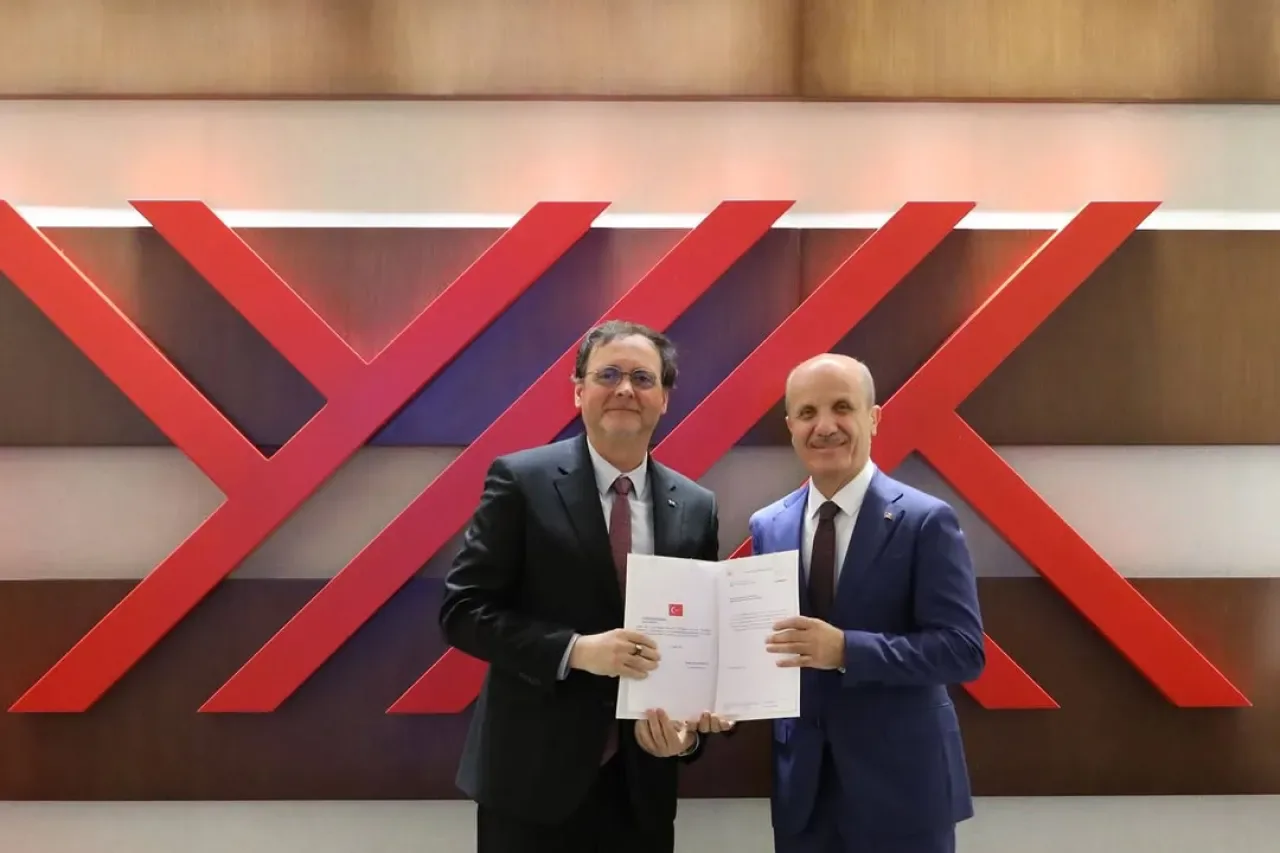 Prof. Dr. Ahmet Sacit Açıkgözoğlu'na Mimar Sinan Güzel Sanatlar Üniversitesi Rektörlük Mazbatası Verildi Prof. Dr. Ahmet Sacit Açıkgözoğlu'na Mimar Sinan Güzel Sanatlar Üniversitesi Rektörlük Mazbatası Verildi