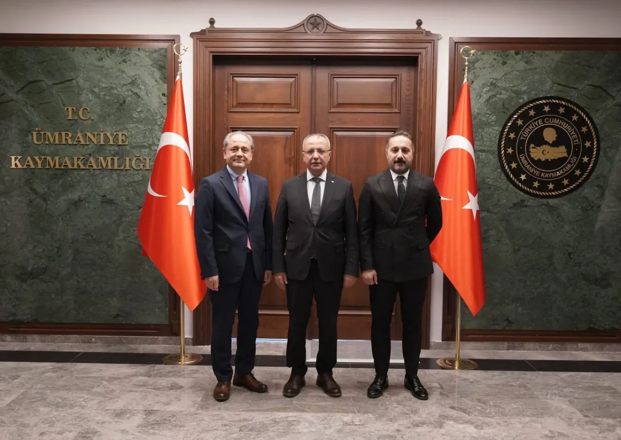 MBA Okulları Çakmak Kampüsü Yöneticilerinden Ümraniye Kaymakamı'na Ziyaret MBA Okulları Çakmak Kampüsü Yöneticilerinden Ümraniye Kaymakamı'na Ziyaret