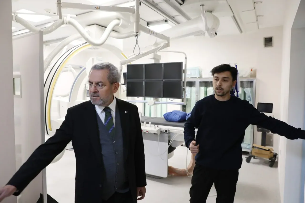 İbni Sina Hastanesi'nde Sterilizasyon ve Girişimsel MR AR-GE İncelemesi İbni Sina Hastanesi'nde Sterilizasyon ve Girişimsel MR AR-GE İncelemesi