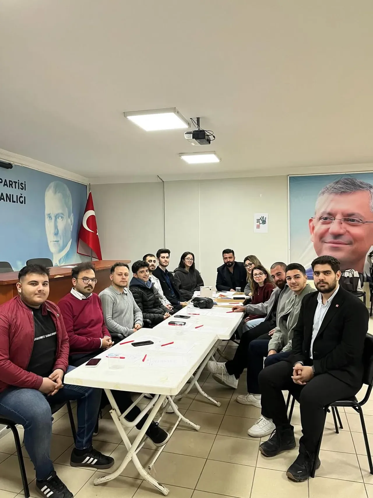 CHP Gebze Gençlik Kolları, Yol Haritasını Belirledi CHP Gebze Gençlik Kolları, Yol Haritasını Belirledi