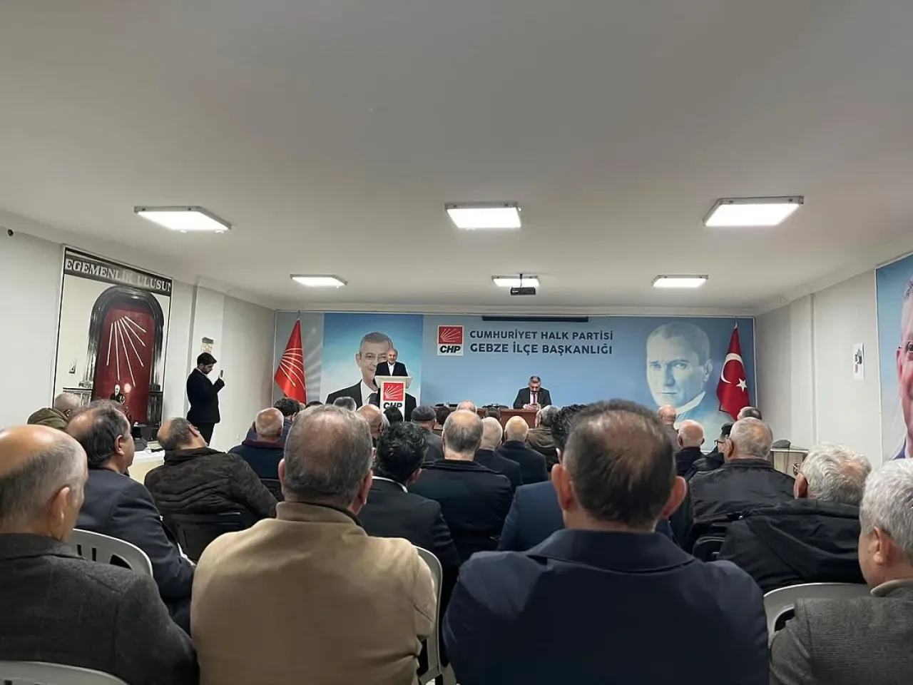 Cumhuriyet Halk Partisi Gebze'de Seçim Hazırlıklarını Değerlendirdi Cumhuriyet Halk Partisi Gebze'de Seçim Hazırlıklarını Değerlendirdi