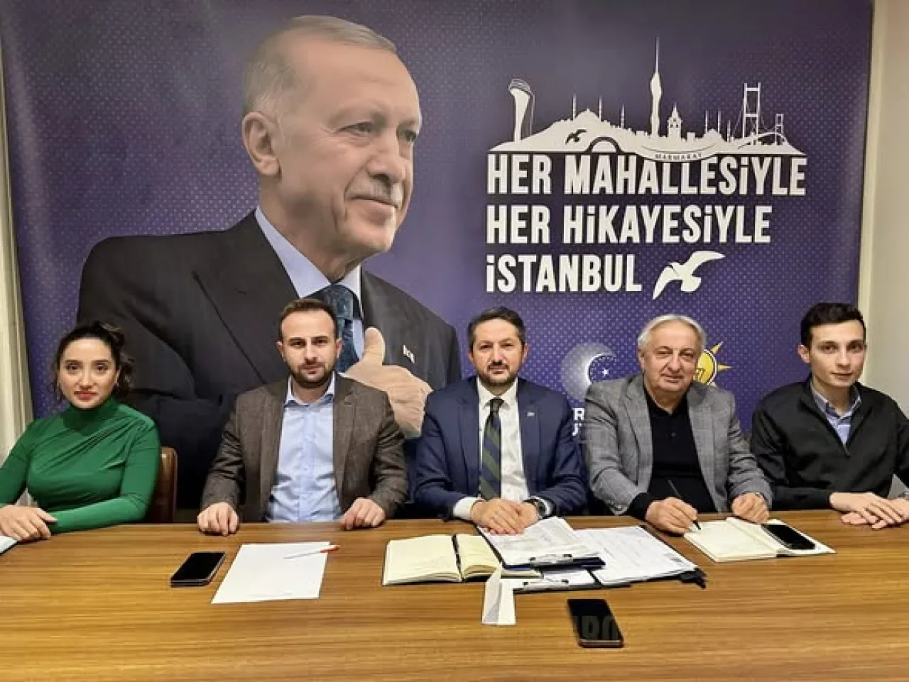 AK Parti Beşiktaş İlçe Teşkilatı Çalışma Toplantısı Gerçekleştirdi AK Parti Beşiktaş İlçe Teşkilatı Çalışma Toplantısı Gerçekleştirdi