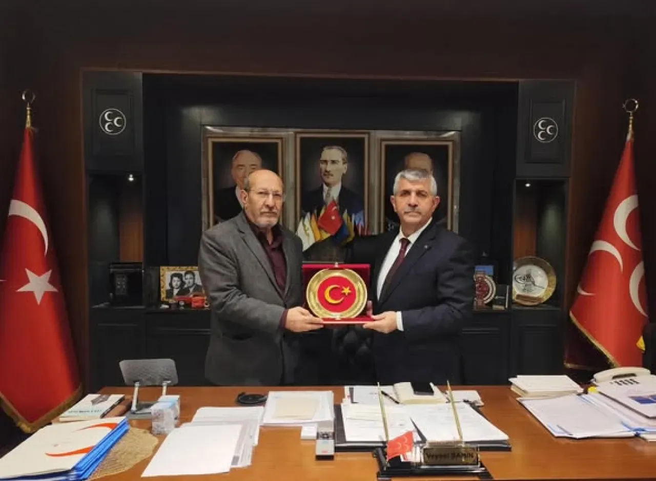 Türk Haber Sen 1 No'lu Şube Yönetimi, MHP İzmir İl Başkanlığını Ziyaret Etti Türk Haber Sen 1 No'lu Şube Yönetimi, MHP İzmir İl Başkanlığını Ziyaret Etti