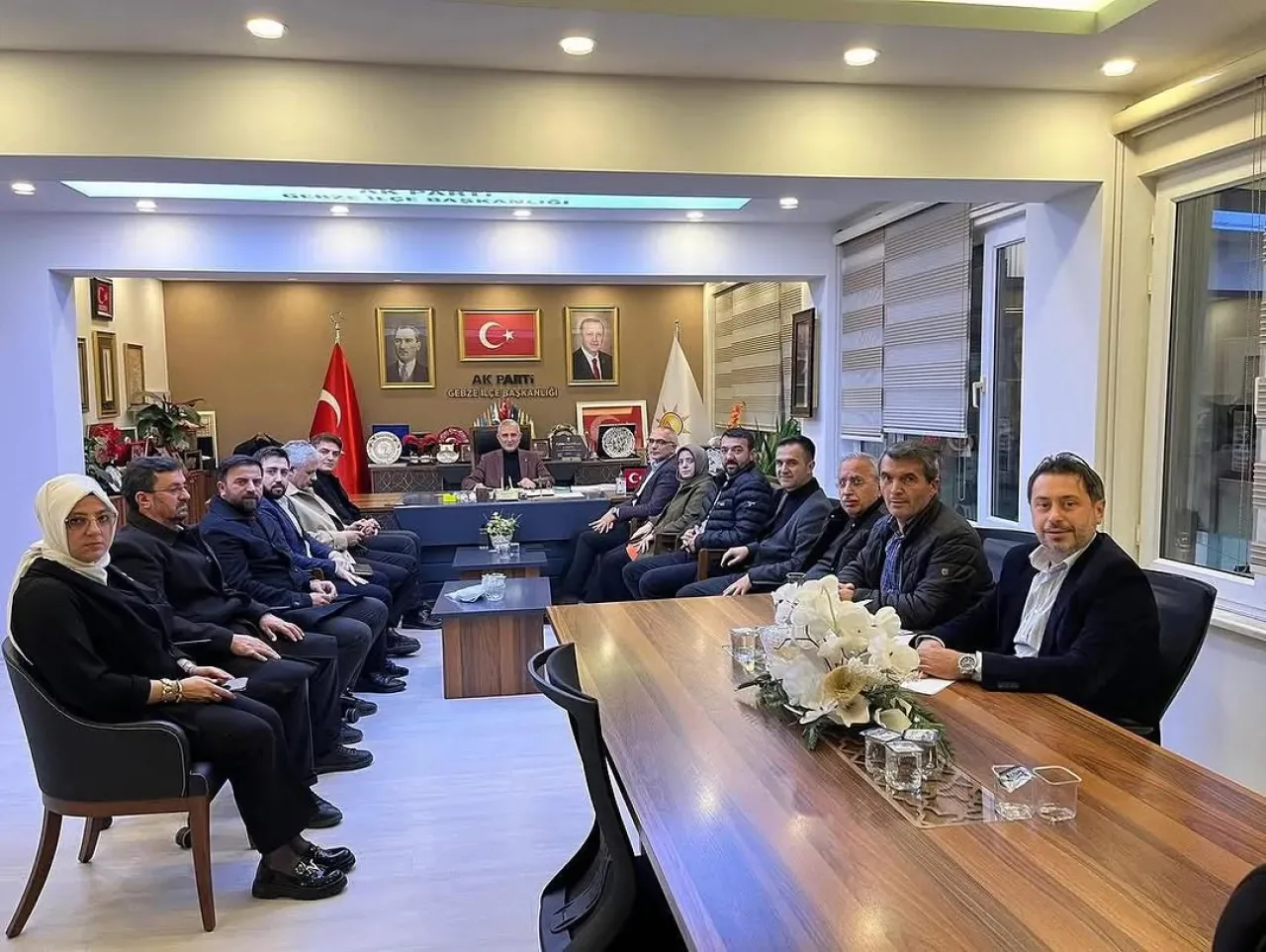 AK Parti Gebze İlçe Kadın Kolları Yönetim Kurulu Toplantısı Gerçekleştirildi AK Parti Gebze İlçe Kadın Kolları Yönetim Kurulu Toplantısı Gerçekleştirildi