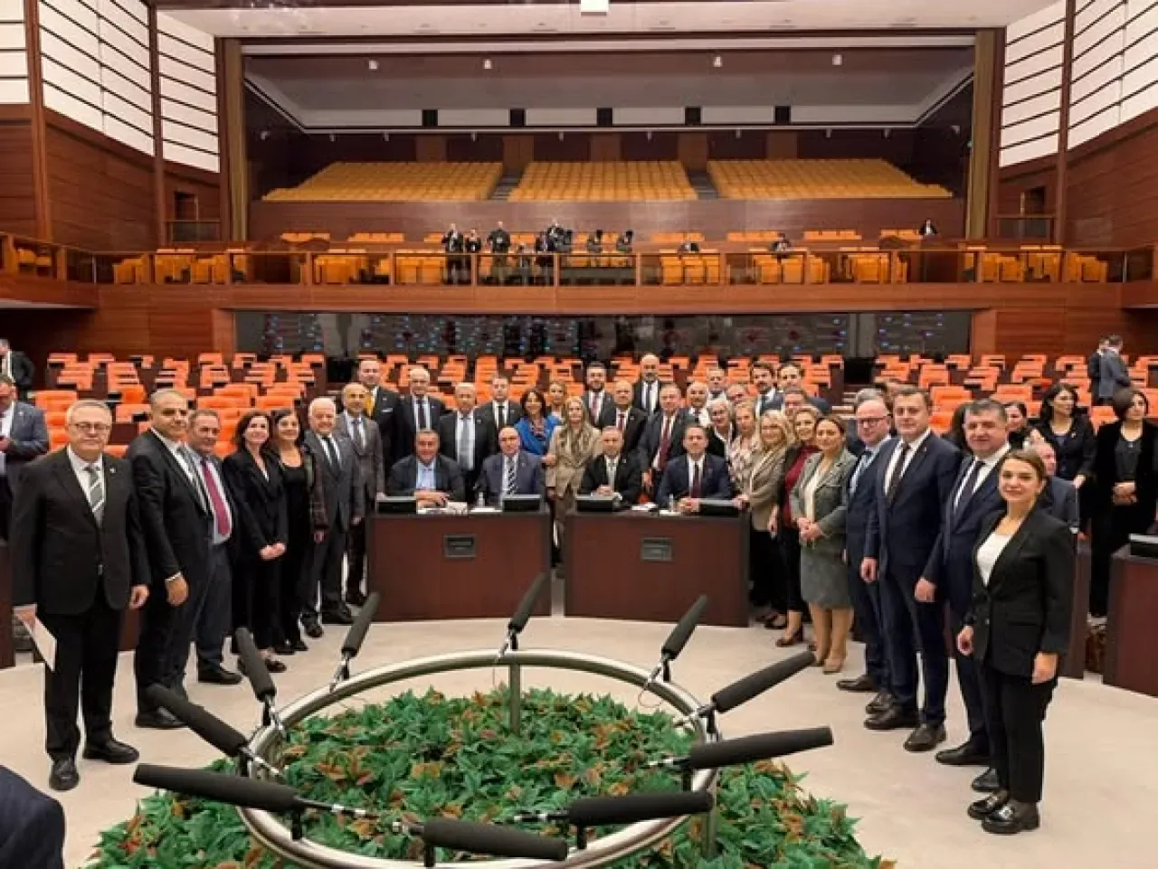 CHP'li Sümer: Çiftçi Kan Ağlıyor, Rant Çevrelerine Dokunulmuyor CHP'li Sümer: Çiftçi Kan Ağlıyor, Rant Çevrelerine Dokunulmuyor