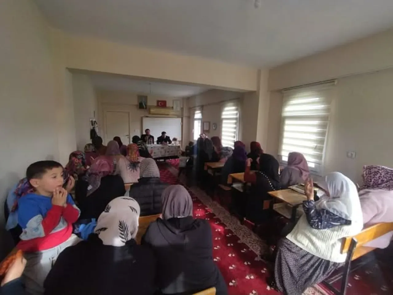 Kozan'da Peygamber Efendimizin 1500. Yıl Dönümünde Aile Temalı Anlamlı Program Kozan'da Peygamber Efendimizin 1500. Yıl Dönümünde Aile Temalı Anlamlı Program