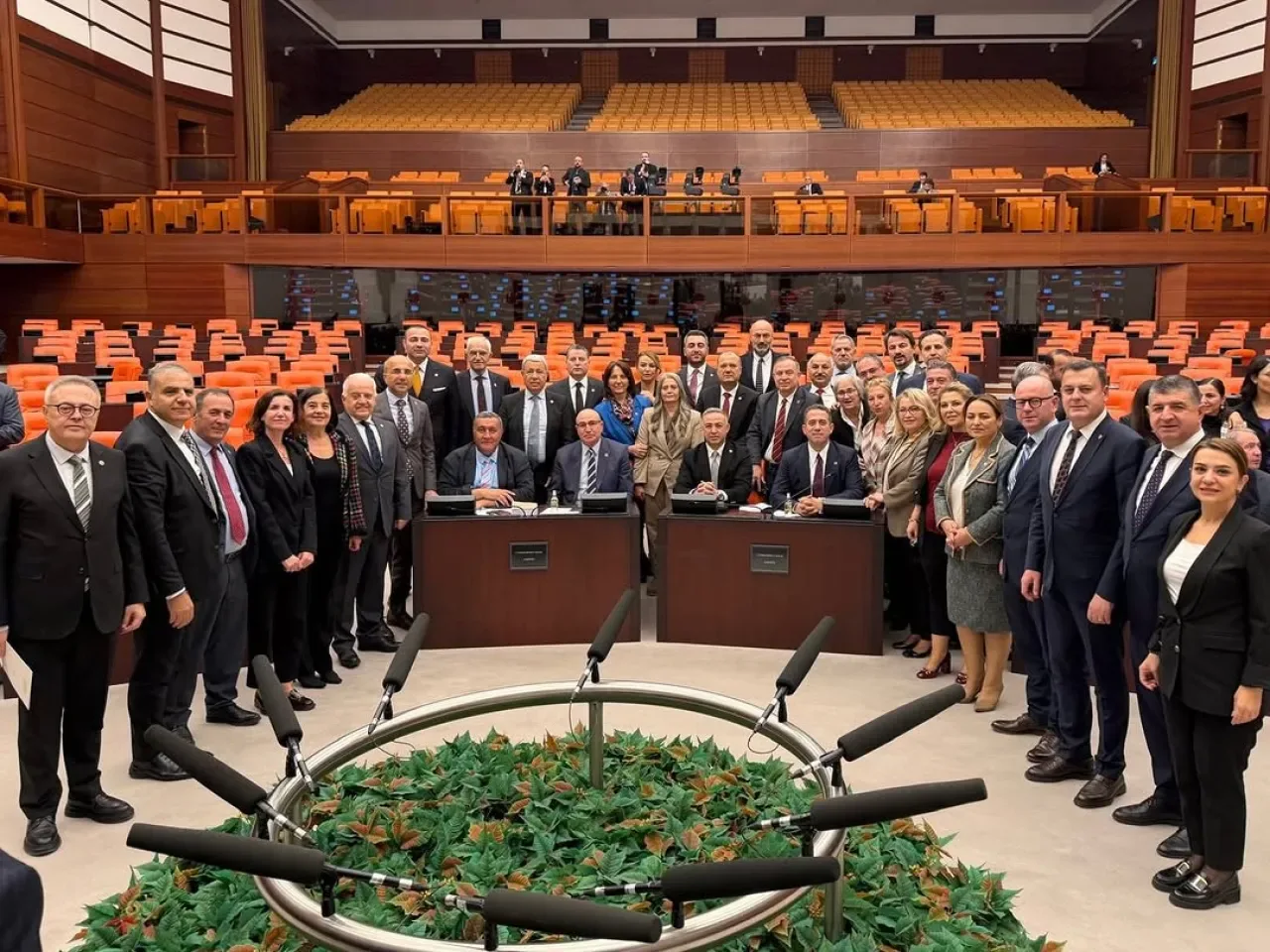 CHP'li Sarı'dan Çevre ve Tarım Bütçelerine Sert Eleştiri: "Rant ve Talanı Esas Alıyor" CHP'li Sarı'dan Çevre ve Tarım Bütçelerine Sert Eleştiri: "Rant ve Talanı Esas Alıyor"