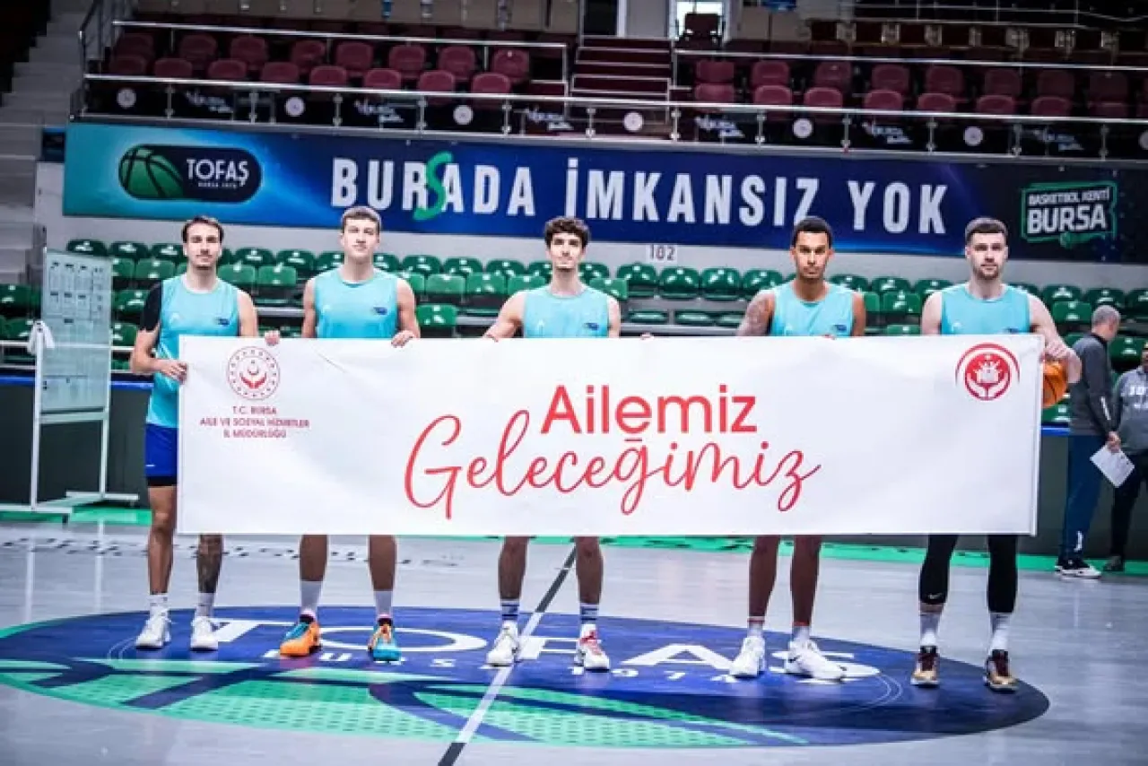 Bursa'da Aile ve Sosyal Hizmetler İl Müdürlüğü ile TOFAŞ'tan Anlamlı Etkinlik Bursa'da Aile ve Sosyal Hizmetler İl Müdürlüğü ile TOFAŞ'tan Anlamlı Etkinlik