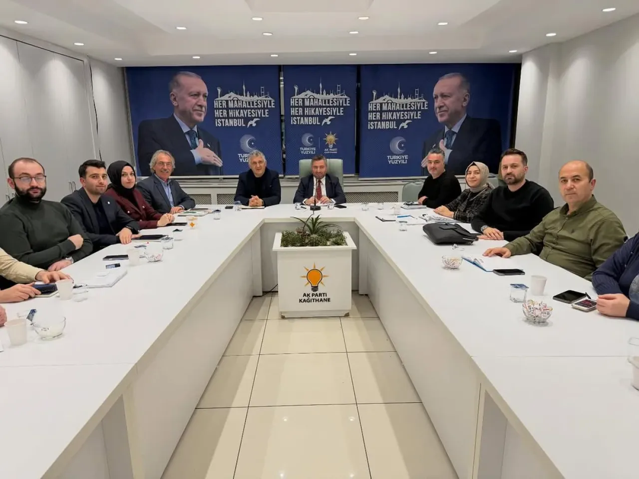 AK Parti Kağıthane'de Haftalık Yönetim Kurulu Toplantısı Gerçekleştirildi AK Parti Kağıthane'de Haftalık Yönetim Kurulu Toplantısı Gerçekleştirildi