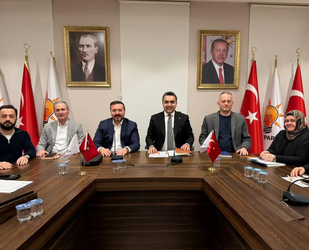AK Parti Sarıyer'de Teşkilat Değerlendirme Toplantısı Gerçekleştirildi AK Parti Sarıyer'de Teşkilat Değerlendirme Toplantısı Gerçekleştirildi