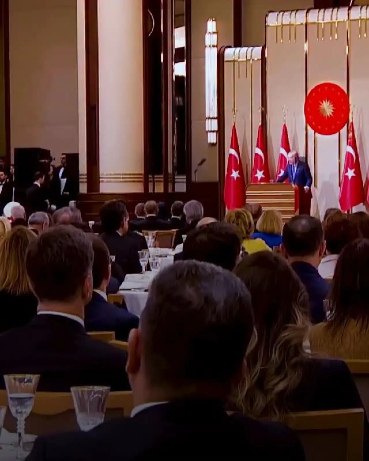 Türkiye'nin Uluslararası Alanda Güçlü Olma Zorunluluğu Vurgulandı Türkiye'nin Uluslararası Alanda Güçlü Olma Zorunluluğu Vurgulandı