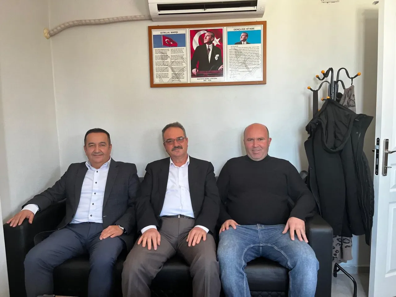 Atabey Akademi'nin Açılışı İmamoğlu'nda Eğitim Camiasını Bir Araya Getirdi Atabey Akademi'nin Açılışı İmamoğlu'nda Eğitim Camiasını Bir Araya Getirdi